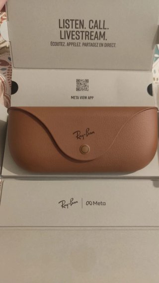 Gafas y estuche cargador Ray-Ban Nuevo Modelo RW40