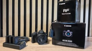 Canon EOS R50 Cámara Mirrorless + Objetivo RF 16mm