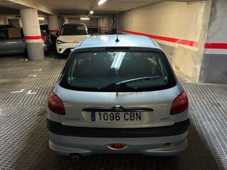 Peugeot 206 2002 1.4 75cv 150.000km