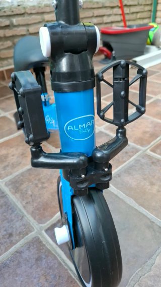 Triciclo infantil azul .Nuevo en caja, solo INPOST