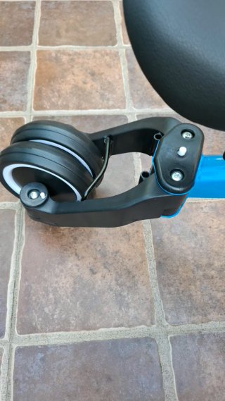 Triciclo infantil azul .Nuevo en caja, solo INPOST