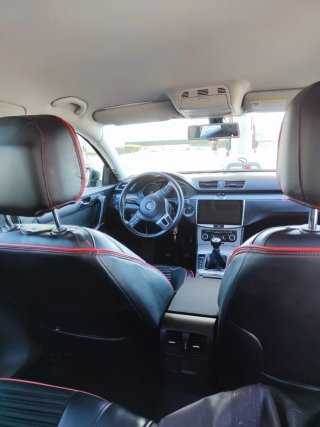 Volkswagen Passat 2011