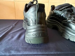 Tênis Guess Berret pretos