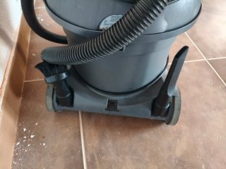 Aspiradora industrial TASKI