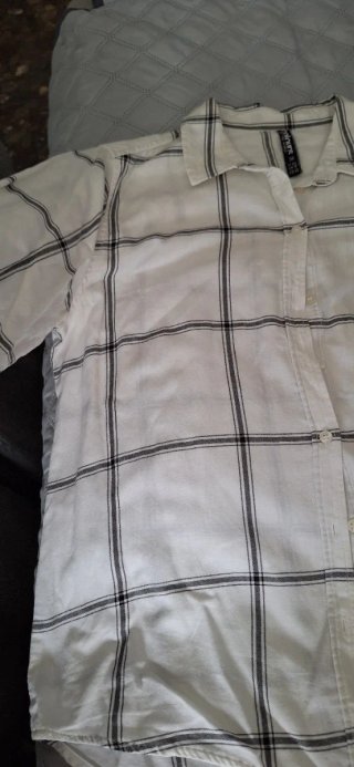 Camisa de cuadros blanca y negra Talla M