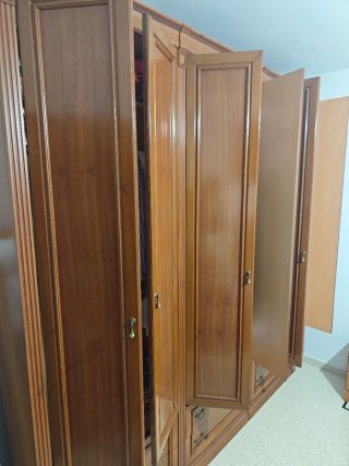 Gran Armario de madera matrimonio