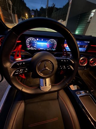 Mercedes-Benz A180 2023