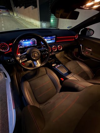 Mercedes-Benz A180 2023