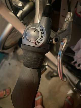 Bicicleta de paseo blanca, marca GIANT