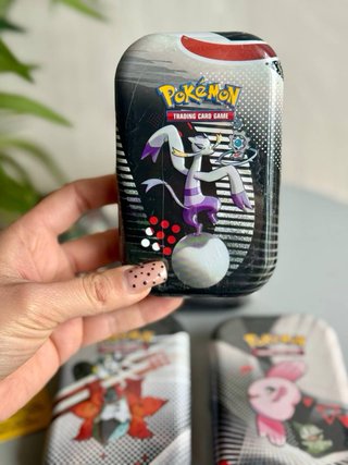 Mini Tin Pokémon Luce Nera e Fuoco Bianco