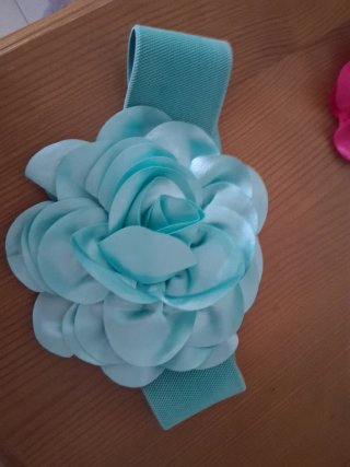 Cinturón elástico con flor