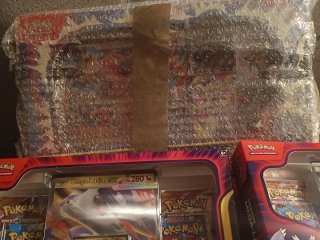 Colección Pokémon Mega Latias, Kangaskhan, Victini