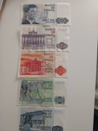 Billetes de España: 10000, 5000, 2000, 1000, 500 P