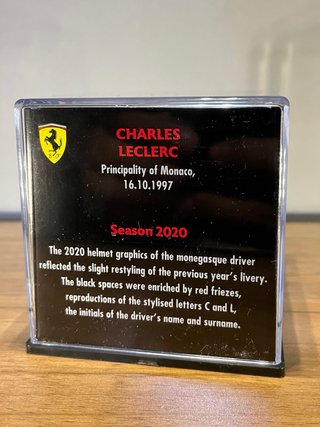 Casco Charles Leclerc 2020 Spark 1/5