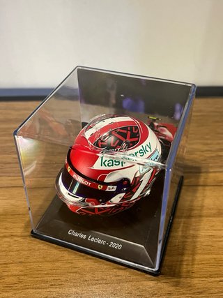 Casco Charles Leclerc 2020 Spark 1/5
