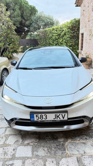 Toyota Prius 2024