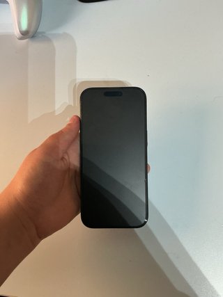 iPhone 16 Pro Apple