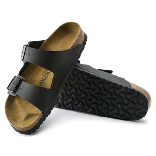 Sandalias Birkenstock Negras puestas 4 veces
