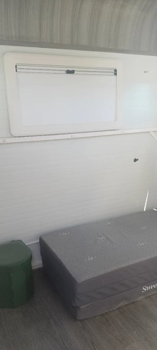 Caravana Adria menos 750kg con documentación.