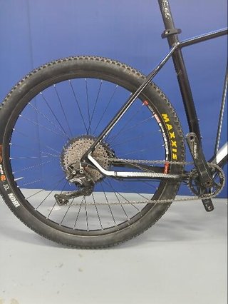 BH Expert 29" Negra y azul