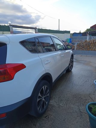 Toyota RAV4 2015