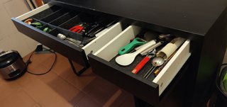 Escritorio IKEA MICKE Negro-Marrón