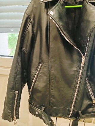 Chaqueta Zara Oversize Cuero Negra
