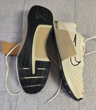 Zapatillas Nike Beige/Negras