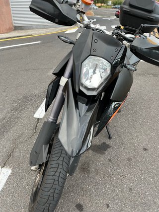 KTM 990 Supermoto