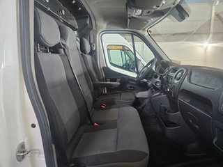 Nissan NV400 2018
