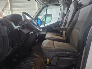 Nissan NV400 2018