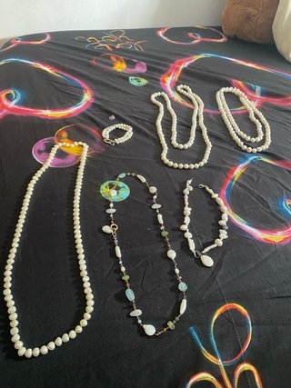 Conjunto de Joyas Perlas y Piedras Naturales