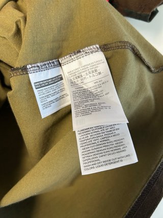 Levi's Camiseta Camuflaje Talla S