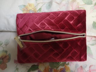 Neceser terciopelo Guerlain rojo y dorado