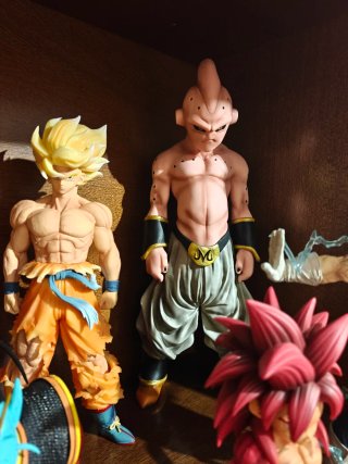 Majin Bu Figure Dragon Ball