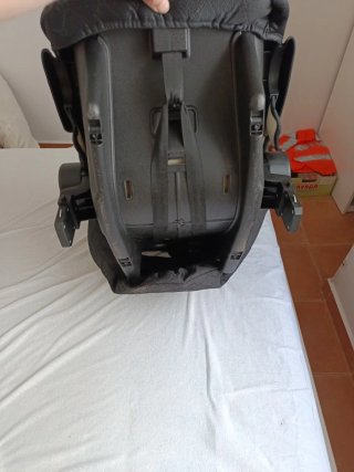 Silla coche bebé negra