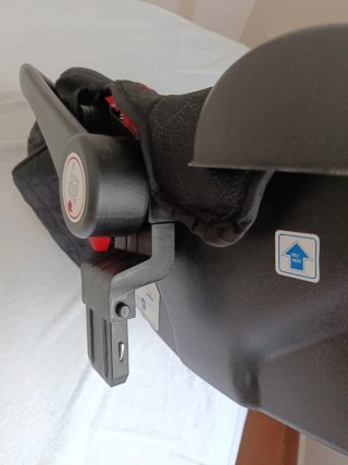 Silla coche bebé negra
