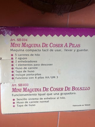 Mini Máquina de Coser a Pilas