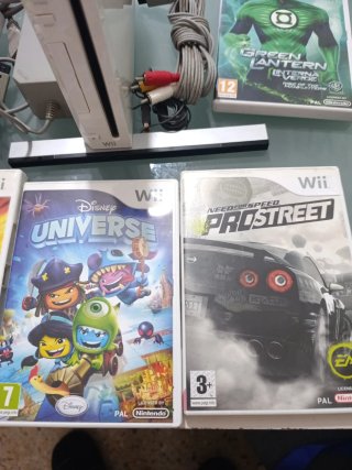 Nintendo Wii + 5 Juegos