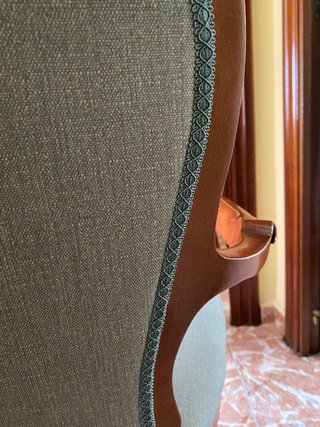 Butaca clásica madera y tapizado verde