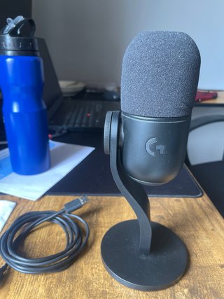 Micrófono Logitech G Yeti GX RGB