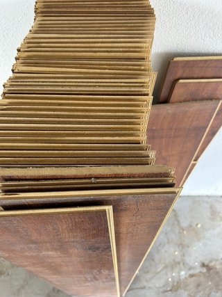 Suelo laminado Klick System +/- 9,5 m2.