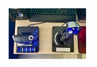 Logitech X56 HOTAS Joystick y Acelerador