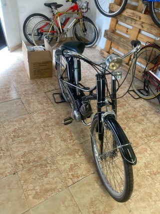 GAC Mobylette AV Moto Negra