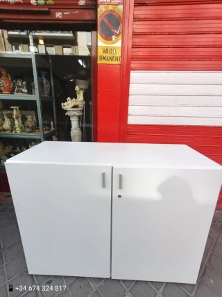 Armario bajo oficina blanco