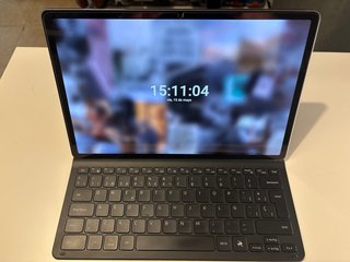 Galaxy Tab S10 Plus con funda teclado original