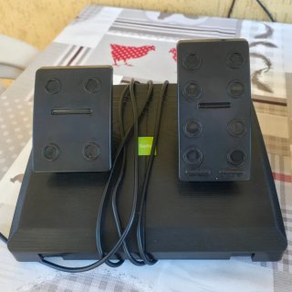 Volante Saitek PC con pedali
