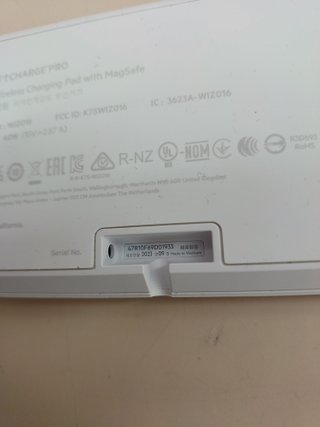 Cargador MagSafe 3 en 1 rápido y portátil - Belkin