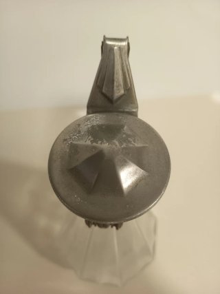 Jarra antigua de cristal