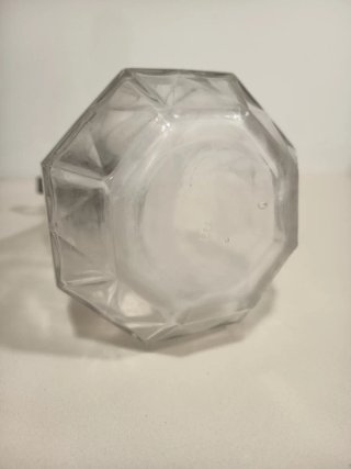 Jarra antigua de cristal